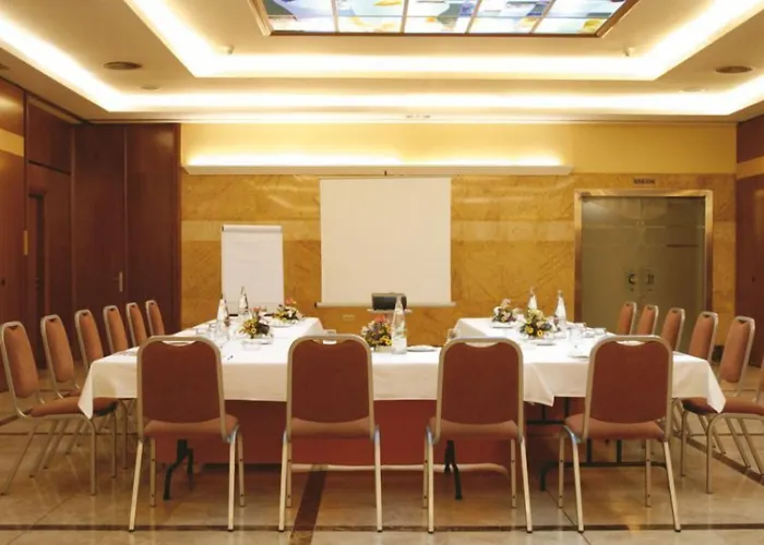 Ξενοδοχείο Ejido 3*